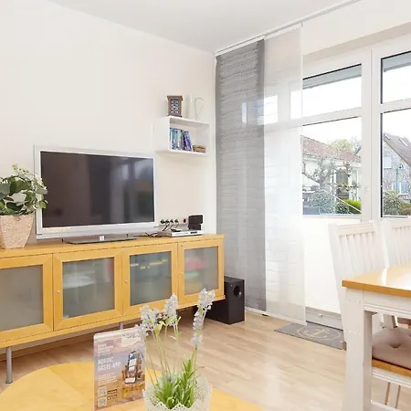 شقة Am Deich 04 *